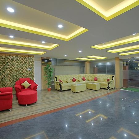 SM Royal Suites Bangalore Airport Devanahalli Esterno foto
