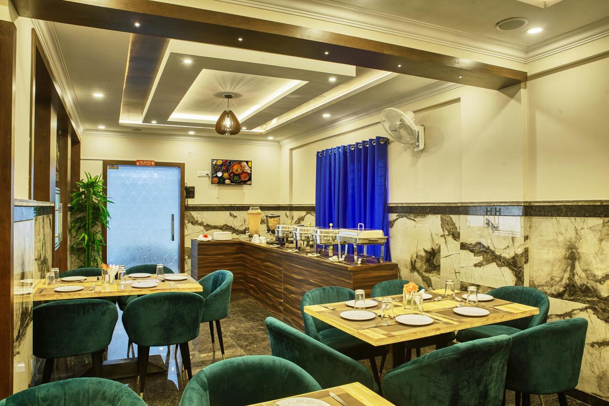 SM Royal Suites Bangalore Airport Devanahalli Esterno foto